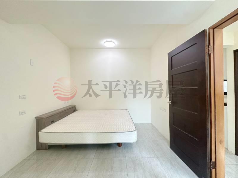 賀里昂成功東路三房平車