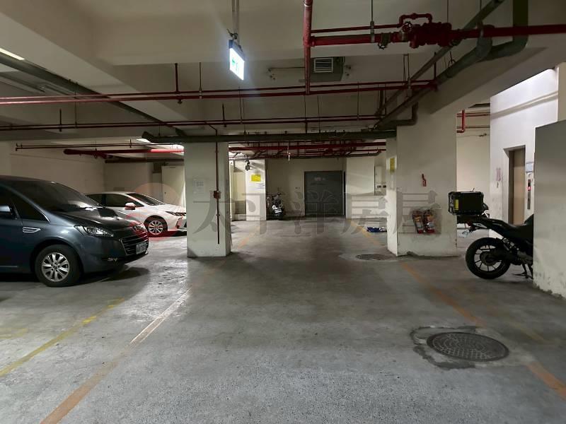 大葉大學收租金店面