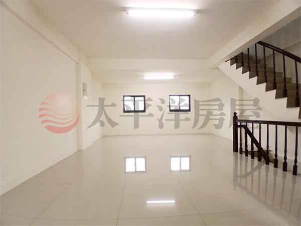 彰化泰和國小旁全新整理透天