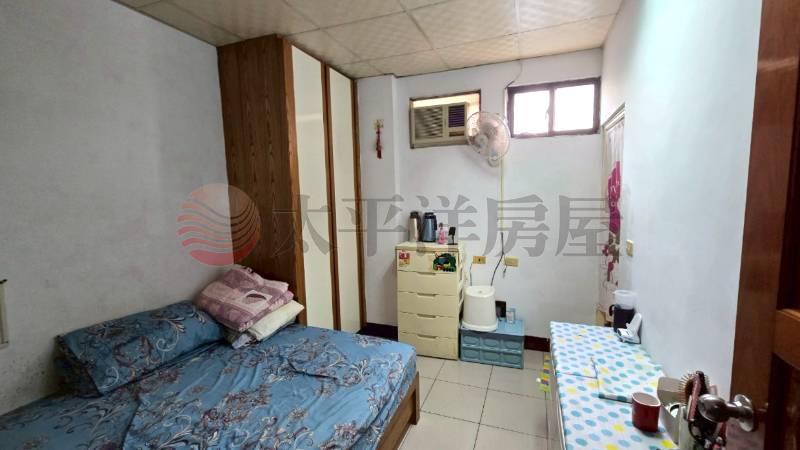 員林轉運站旁邊間店面