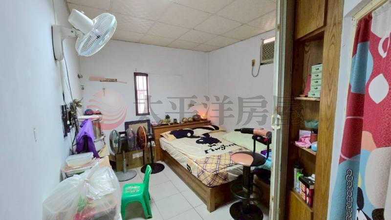 員林轉運站旁邊間店面