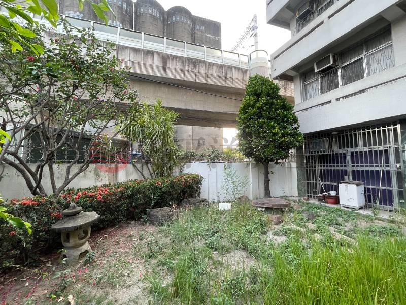 市中心角間店面