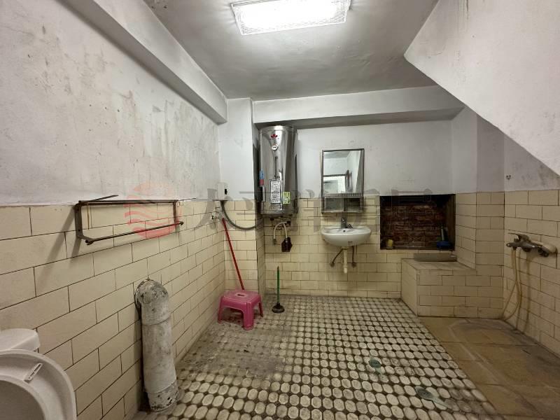 員林車站旁金店面透天