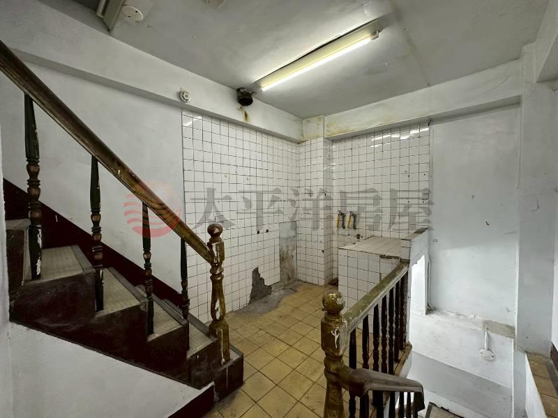 員林車站旁金店面透天