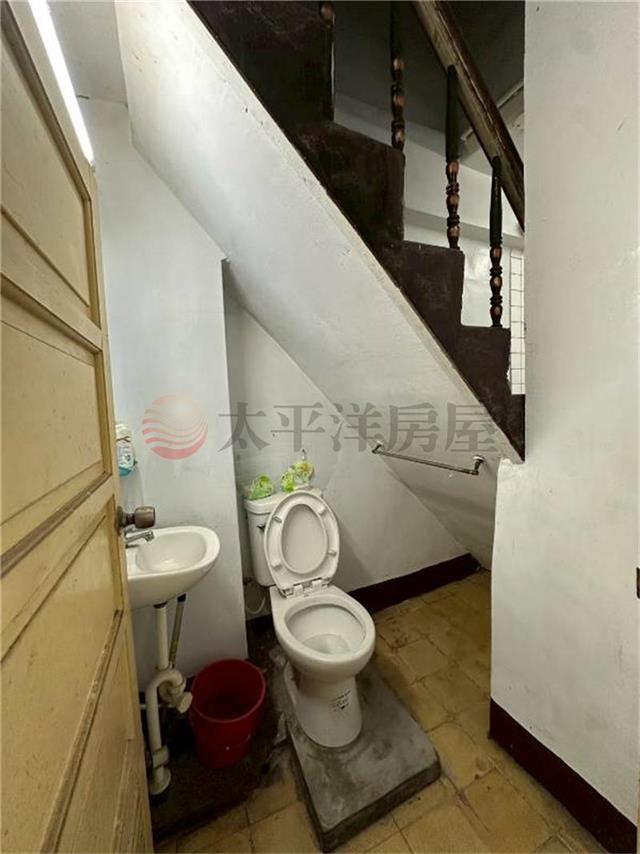 員林車站旁金店面透天