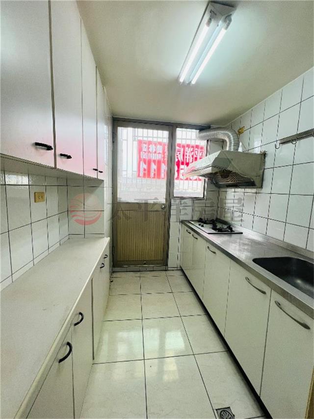 建國路超值四房美華廈