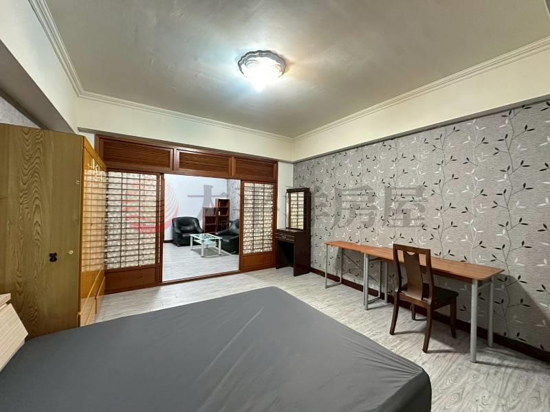 龍燈公園大坪數附家具套房