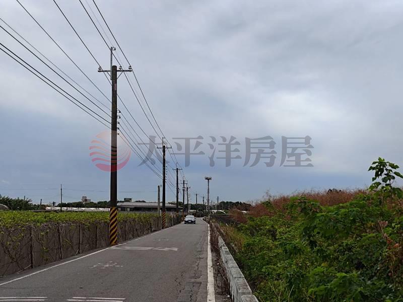 溪湖交流道旁都內田地