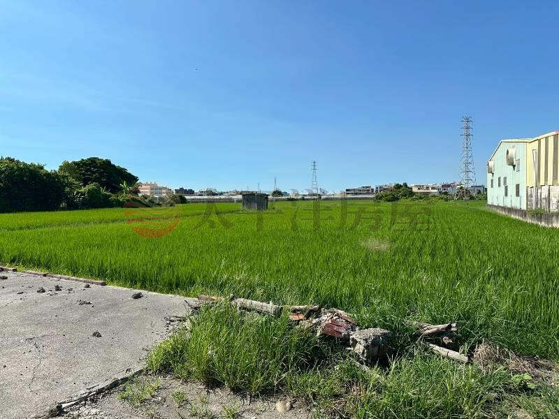員林近員埔路大面寬農地